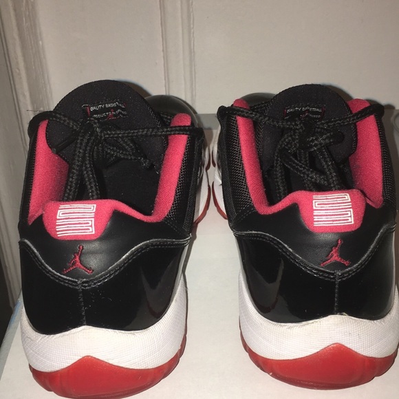 Bred 11s low tops - Picture 4 of 4